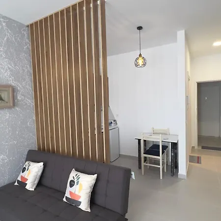 Aliona Santorini Drymades, Dhermi Apartament