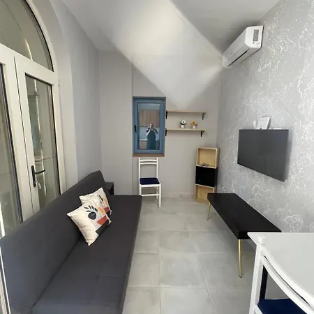 アパート Aliona Santorini Drymades, Dhermi *